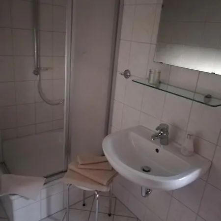Lichtenhainer Hof 3*